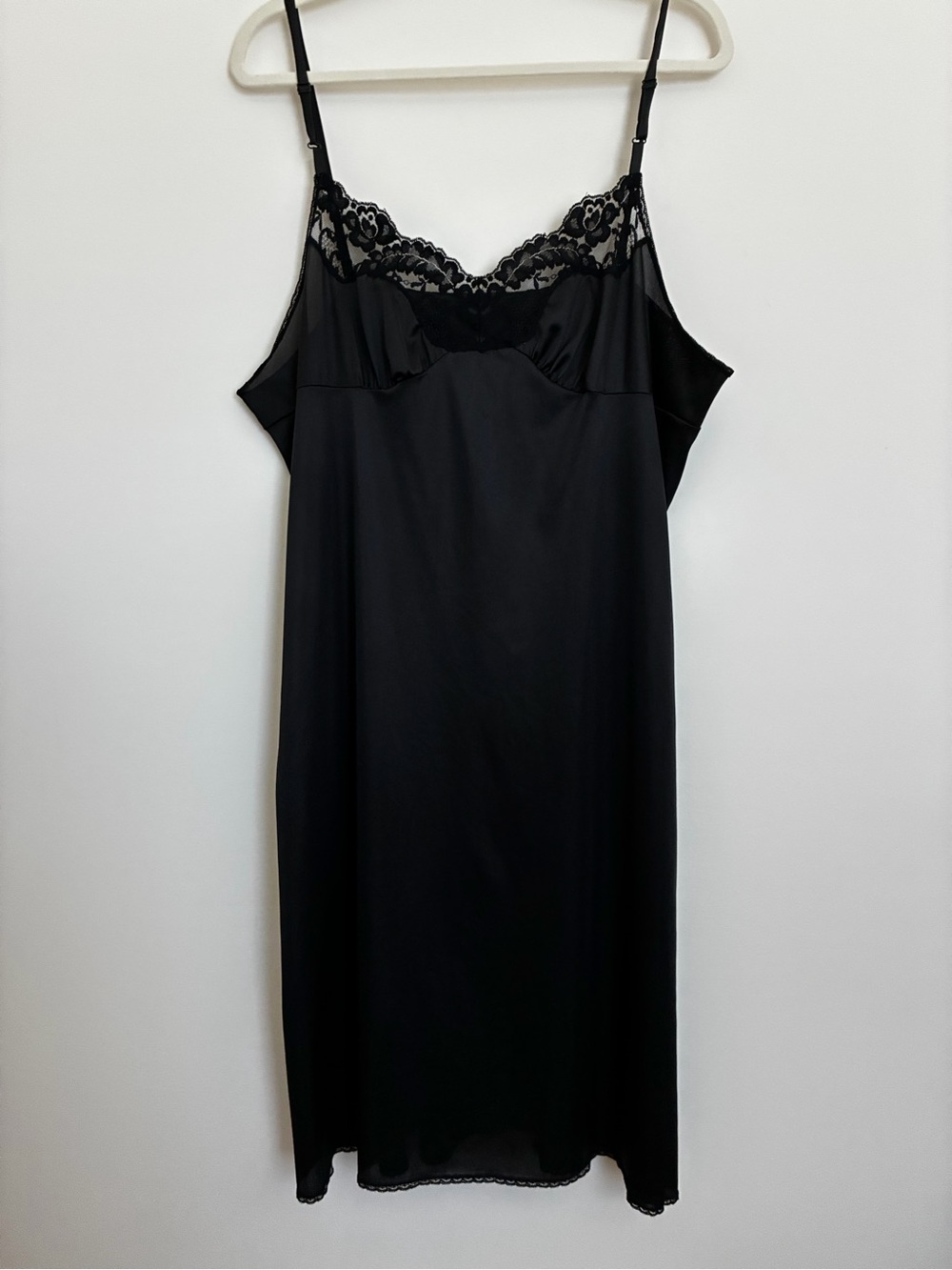 Vintage Black Full Slip size 42